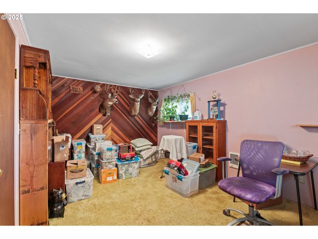 51320 MYRTLE CREEK Rd, Myrtle Point, OR 97458