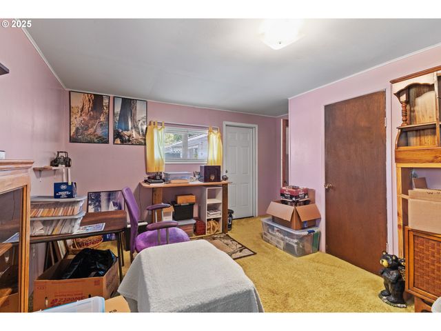 51320 MYRTLE CREEK Rd, Myrtle Point, OR 97458