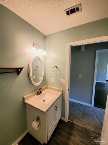 5065 Copperfield Dr, Pace, FL 32571