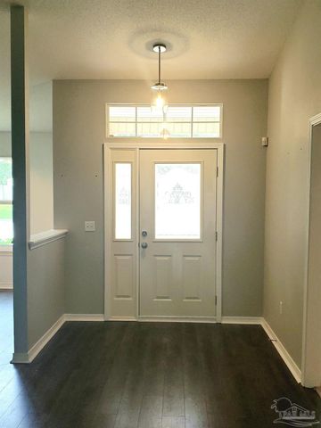 5065 Copperfield Dr, Pace, FL 32571