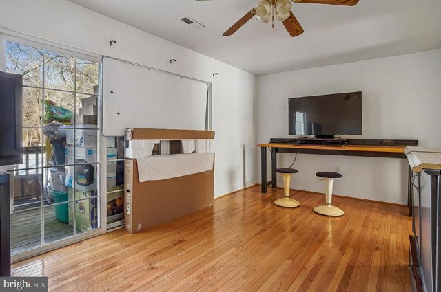 1025 DUNDEE CT, Chester, MD 21619