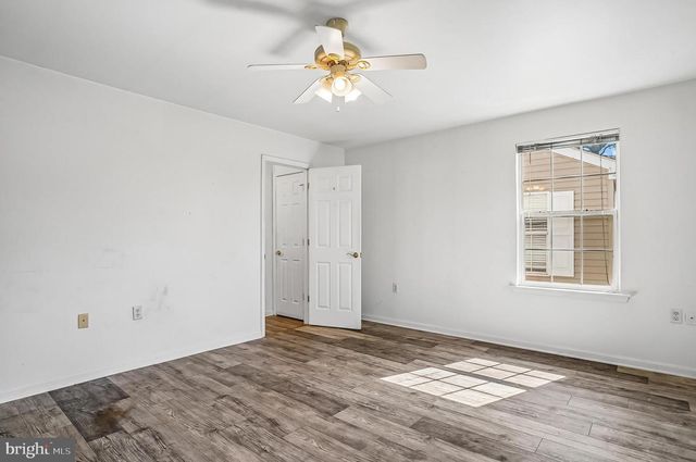 1025 DUNDEE CT, Chester, MD 21619