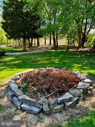 1025 DUNDEE CT, Chester, MD 21619
