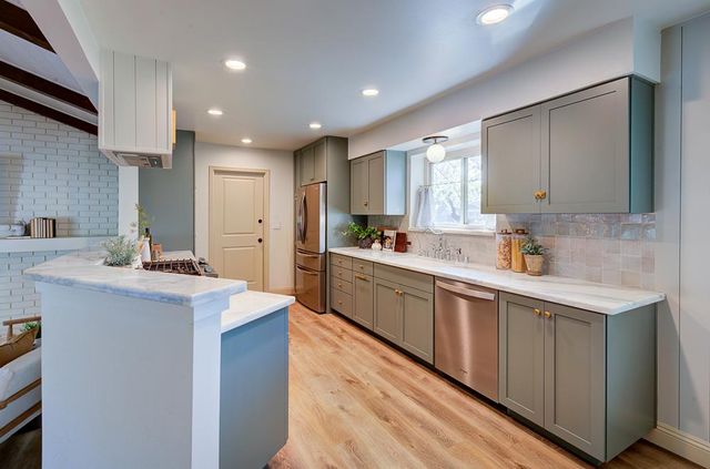 6040 N Wilson Avenue, Fresno, CA 93704