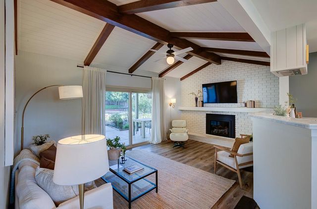 6040 N Wilson Avenue, Fresno, CA 93704