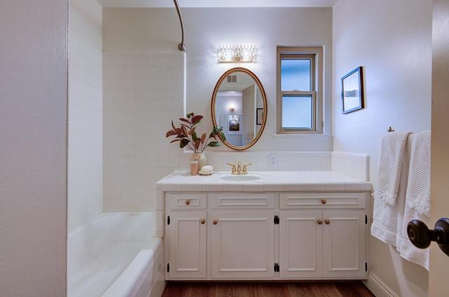 6040 N Wilson Avenue, Fresno, CA 93704