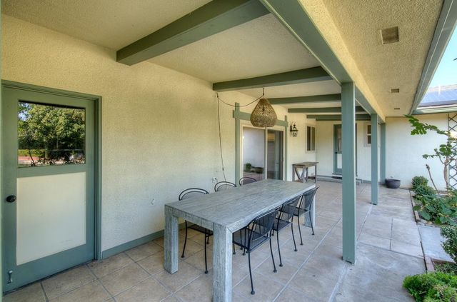 6040 N Wilson Avenue, Fresno, CA 93704