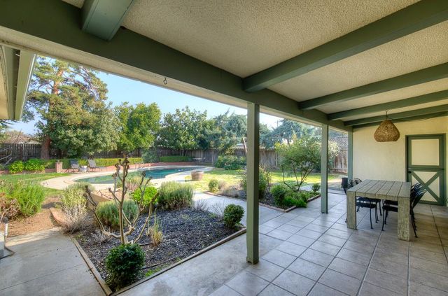 6040 N Wilson Avenue, Fresno, CA 93704