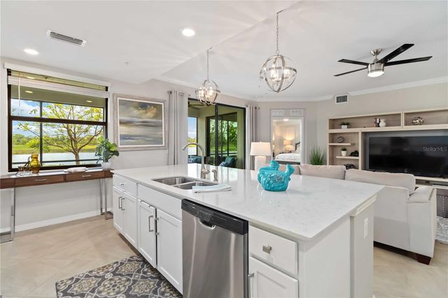 10805 TARFLOWER DRIVE 101, Venice, FL 34293