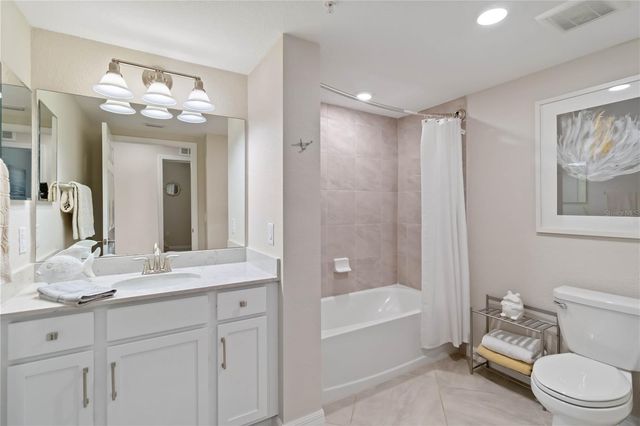 10805 TARFLOWER DRIVE 101, Venice, FL 34293