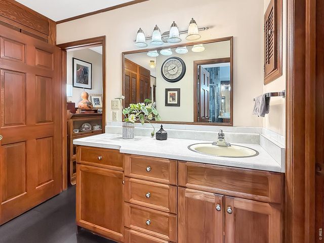 512 Springdale Rd, Sterling, CO 80751