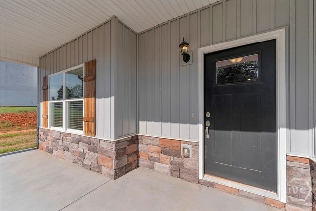 1177 Dortch Road, Eastanollee, GA 30538