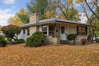 3957 Lake Curve Drive N, Robbinsdale, MN 55422