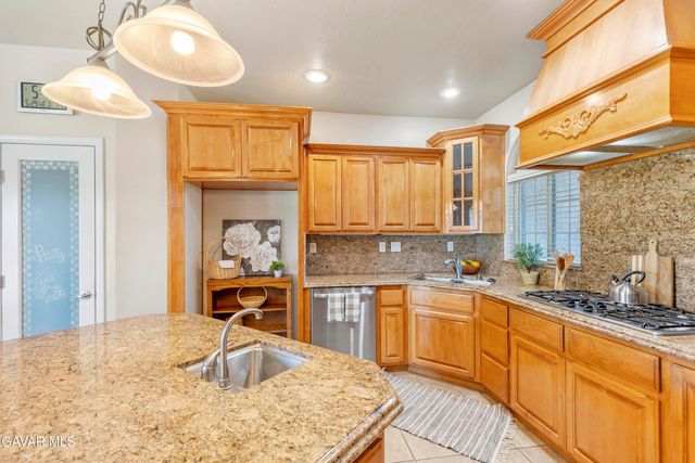 403 Mesquite Drive, Tehachapi, CA 93561