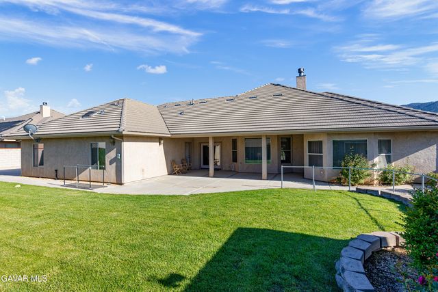 403 Mesquite Drive, Tehachapi, CA 93561