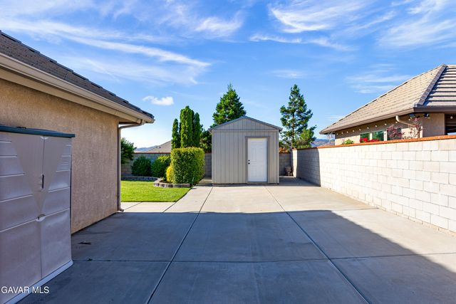 403 Mesquite Drive, Tehachapi, CA 93561