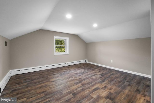5 YUBAS AVE, Burlington, NJ 08016