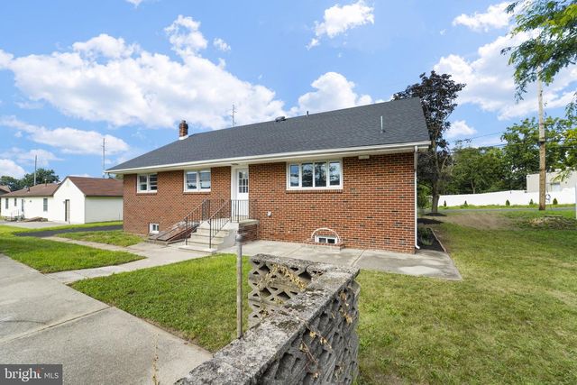 5 YUBAS AVE, Burlington, NJ 08016