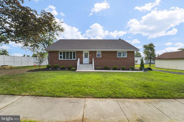 5 YUBAS AVE, Burlington, NJ 08016