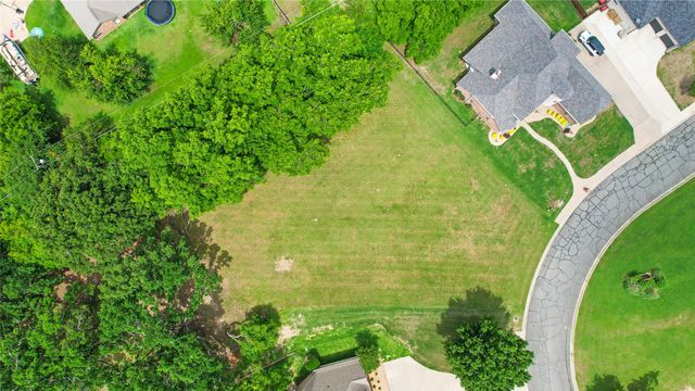 2001 Bois D Arc Street, Bonham, TX 75418