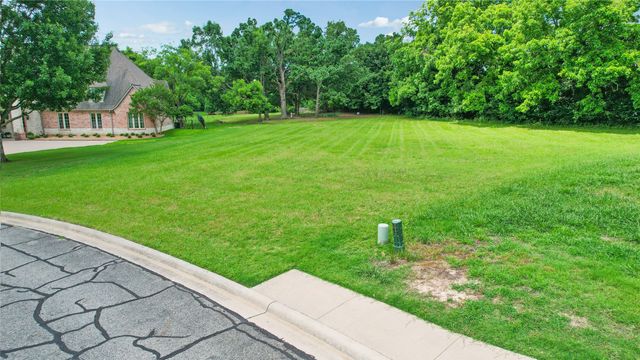 2001 Bois D Arc Street, Bonham, TX 75418