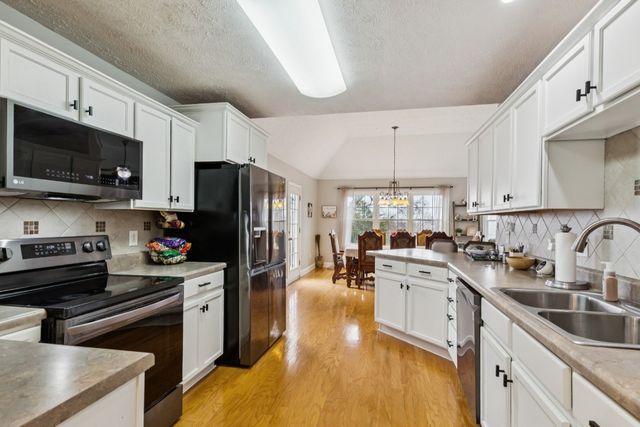 424 Westwood Dr, Smyrna, TN 37167