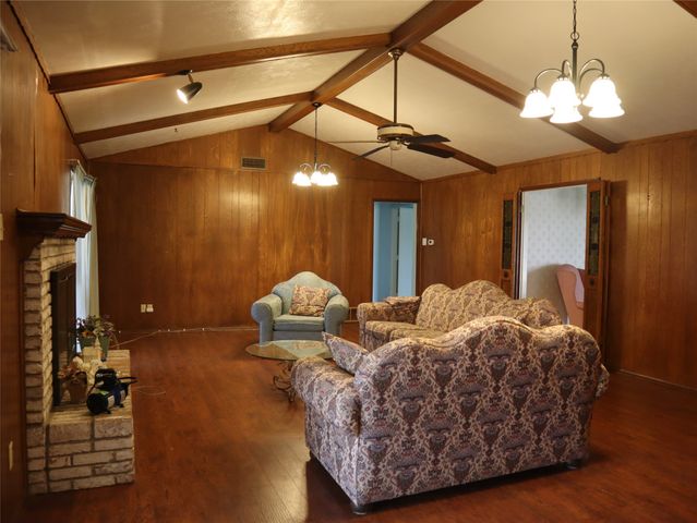 604 E HIGHLAND Road, Ovilla, TX 75154