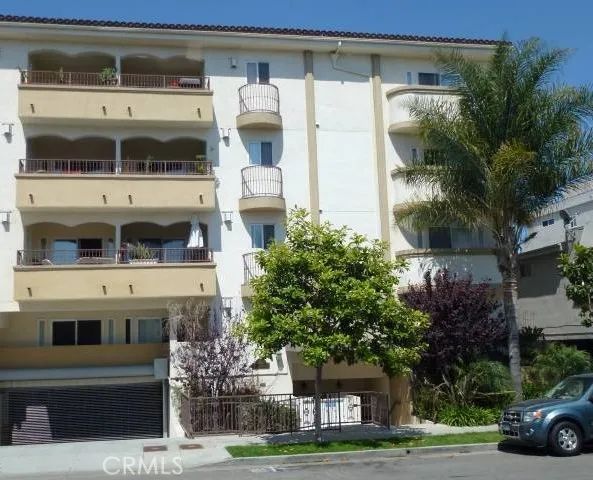 1828 Glendon Avenue, Los Angeles, CA 90025