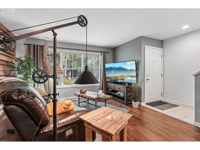 6012 Ne 35TH Cir, Vancouver, WA 98661
