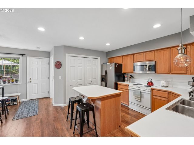 6012 Ne 35TH Cir, Vancouver, WA 98661