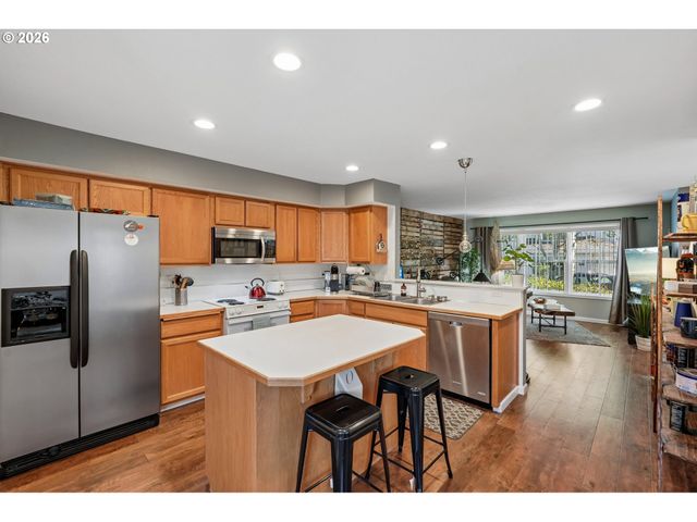6012 Ne 35TH Cir, Vancouver, WA 98661