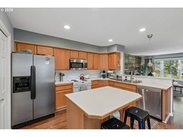 6012 Ne 35TH Cir, Vancouver, WA 98661