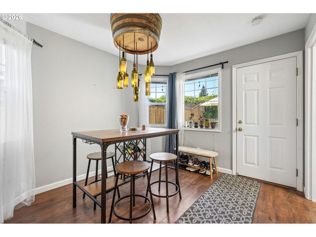 6012 Ne 35TH Cir, Vancouver, WA 98661