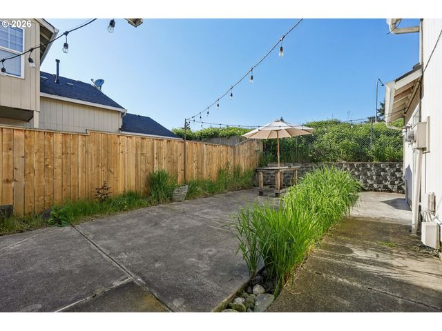 6012 Ne 35TH Cir, Vancouver, WA 98661
