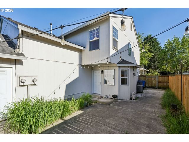 6012 Ne 35TH Cir, Vancouver, WA 98661