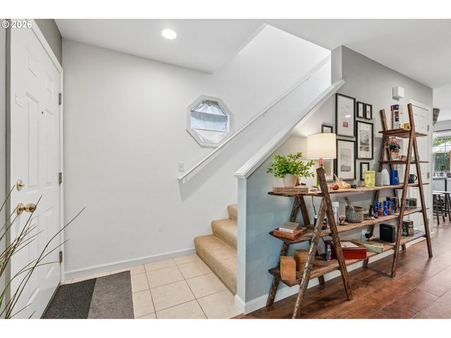 6012 Ne 35TH Cir, Vancouver, WA 98661