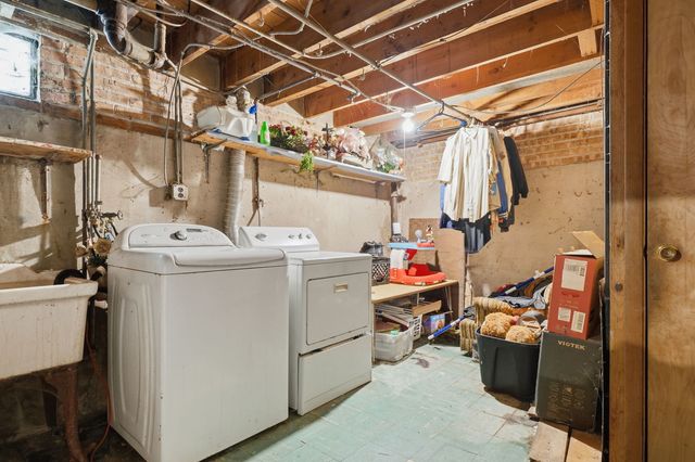 8300 S Hermitage Avenue, Chicago, IL 60620