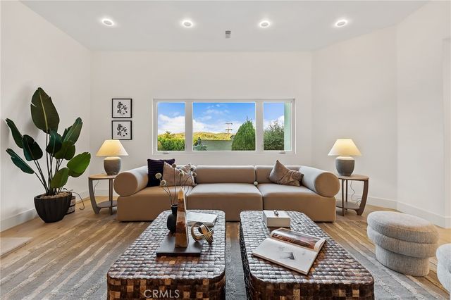 10533 Morada, Orange, CA 92869