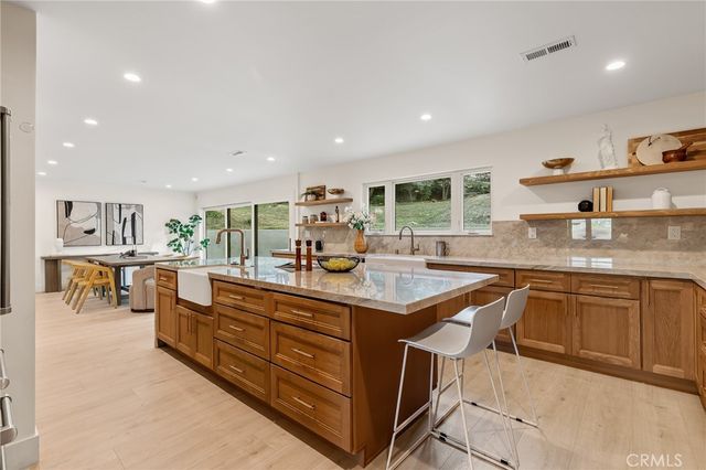 10533 Morada, Orange, CA 92869