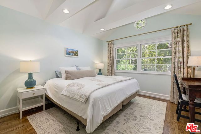 1519 Schuyler Road, Los Angeles, CA 90210