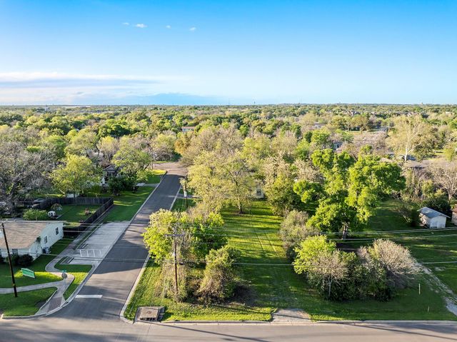402 E Liberty Ave, Round Rock, TX 78664