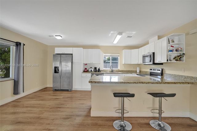 2820 NW 4th St, Pompano Beach, FL 33069