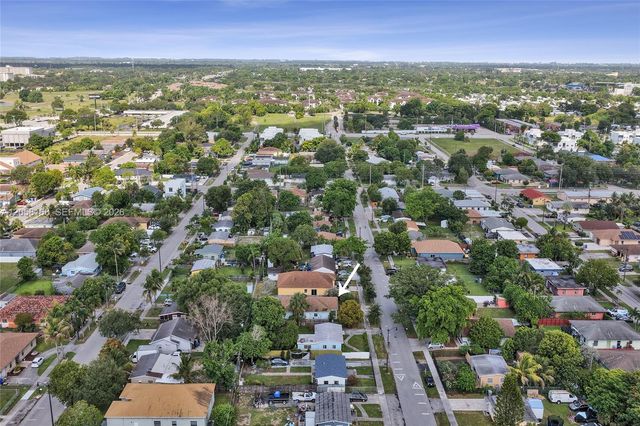 2820 NW 4th St, Pompano Beach, FL 33069