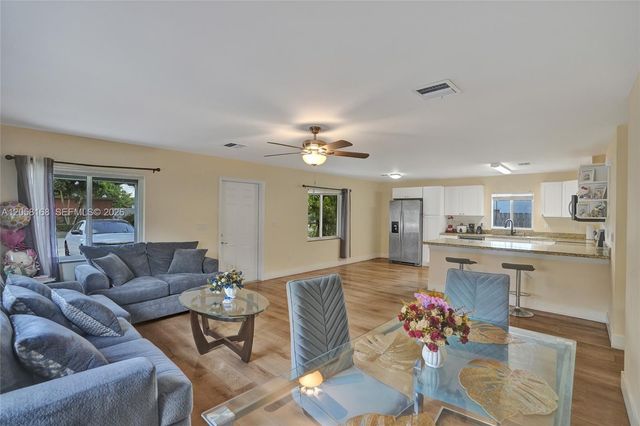 2820 NW 4th St, Pompano Beach, FL 33069