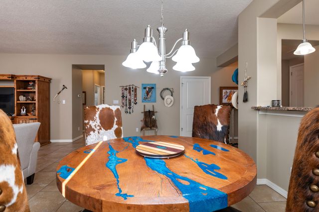 371 Zuni River Circle SW, Los Lunas, NM 87031
