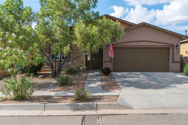 371 Zuni River Circle SW, Los Lunas, NM 87031