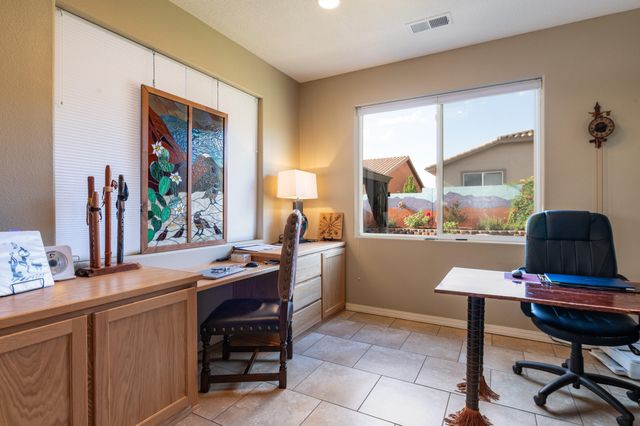 371 Zuni River Circle SW, Los Lunas, NM 87031