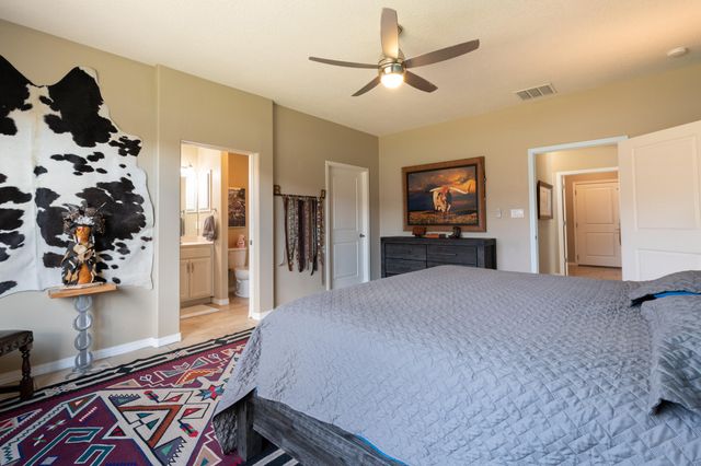 371 Zuni River Circle SW, Los Lunas, NM 87031