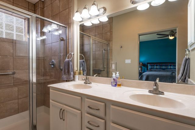 371 Zuni River Circle SW, Los Lunas, NM 87031