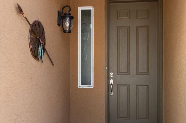 371 Zuni River Circle SW, Los Lunas, NM 87031